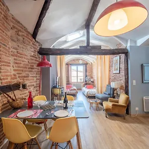 https://le-gite-du-vieil-albi.midi-pyreneeshotels.com