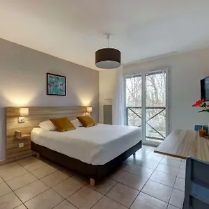 Zenitude Hôtel-résidences L'orée Du Parc *** Divonne-les-Bains
