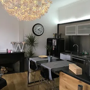Apartment Wine