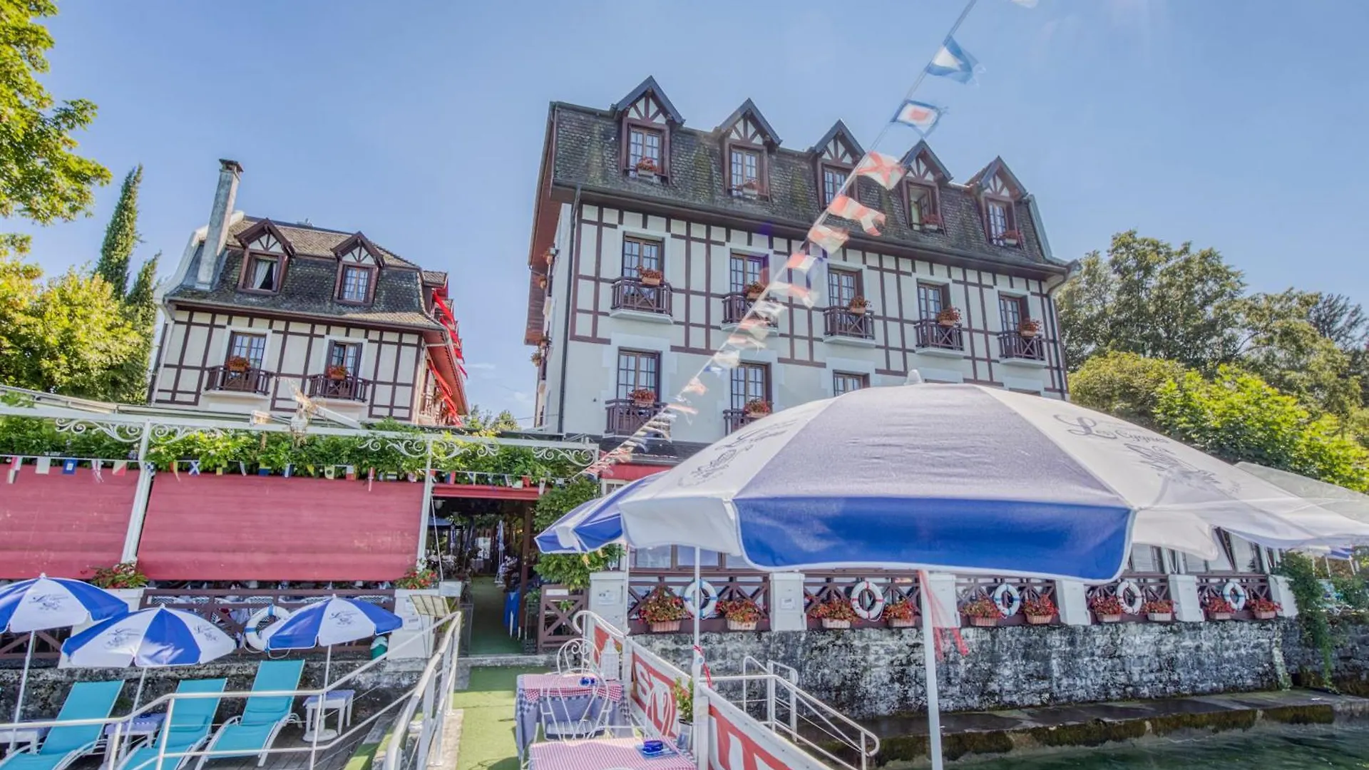 Les Cygnes Hotel Evian-les-Bains 3*,