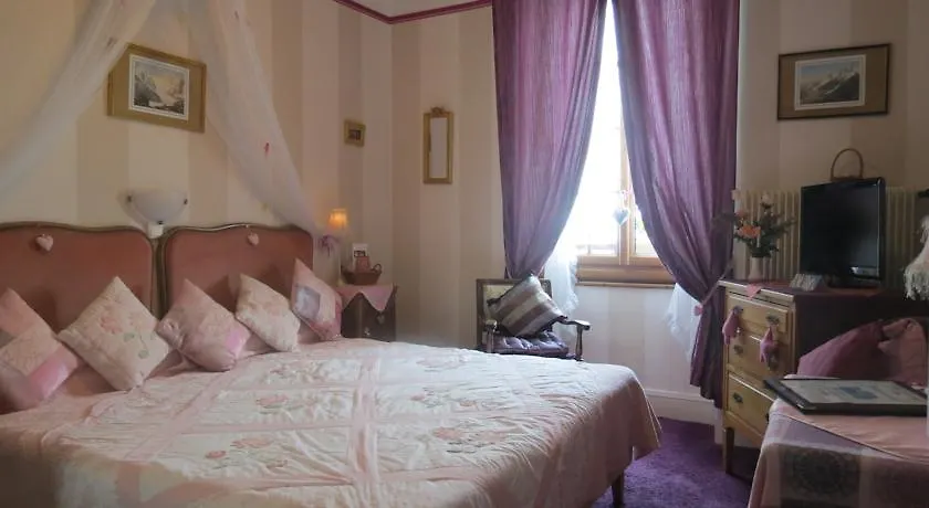 Les Cygnes Hotel Evian-les-Bains 3*,  France
