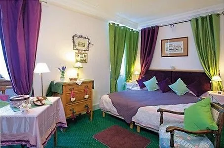 Les Cygnes Hotel Evian-les-Bains 3*,
